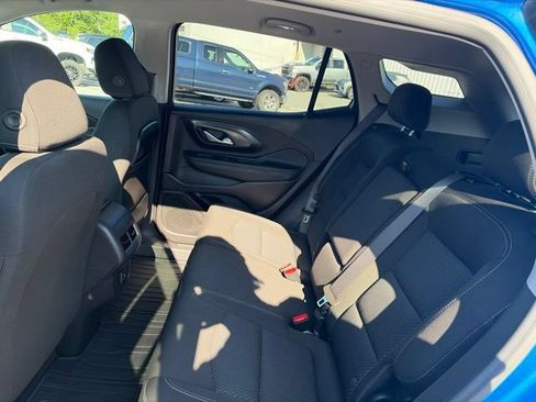 Used 2024 GMC Terrain SLE w/ Driver Convenience Package AWD/4WD image 28