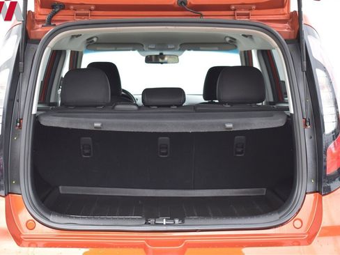 Used 2019 Kia Soul + image 27