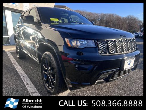 Used 2021 Jeep Grand Cherokee Laredo X image 7