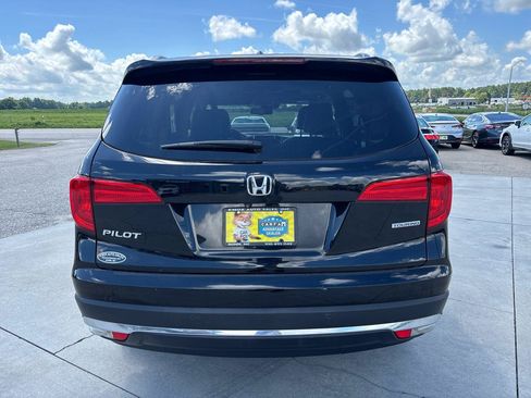 Used 2018 Honda Pilot Touring image 5