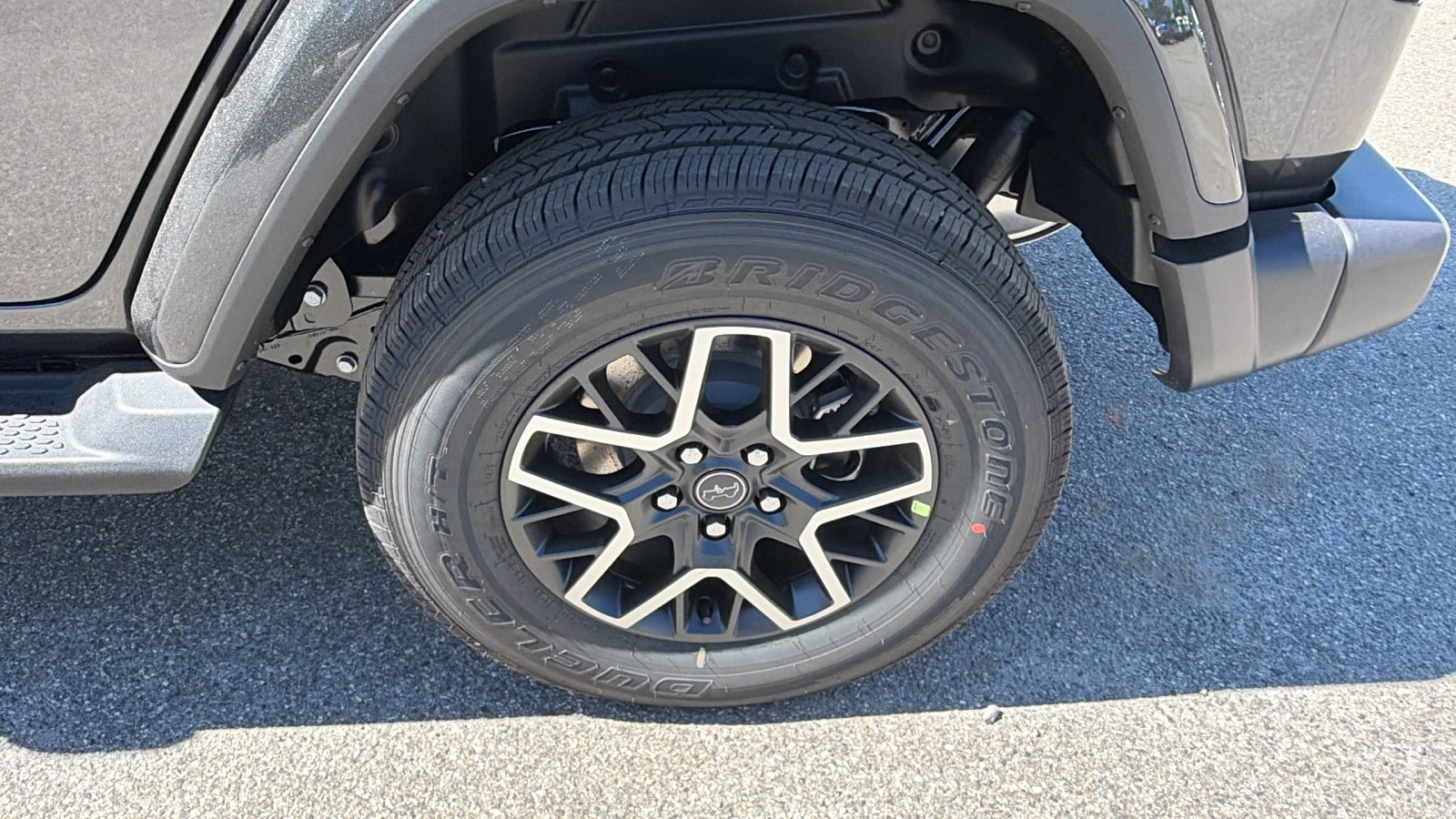 New 2027 Jeep Wrangler Unlimited Sahara AWD/4WD image 12