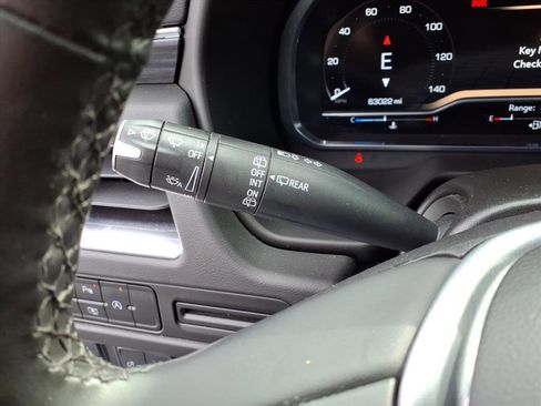 Certified 2023 GMC Yukon SLT w/ SLT Luxury Package image 18