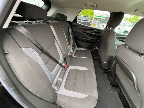 Used 2022 Chevrolet TrailBlazer LT w/ Convenience Package FWD image 24