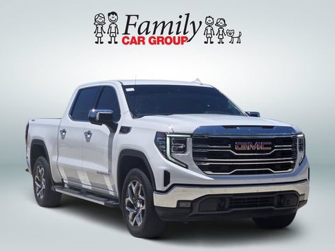 Used 2025 GMC Sierra 1500 SLT w/ SLT Premium Package AWD/4WD image 2