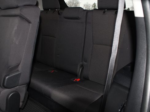 Used 2023 Toyota Highlander L image 17