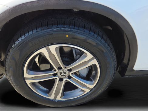 Certified 2021 Mercedes-Benz GLC 300 image 20