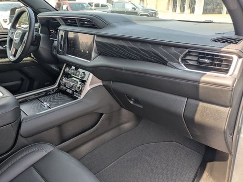 Used 2024 GMC Yukon XL Denali image 56