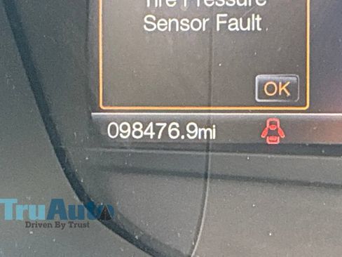 Used 2018 Ford Fusion SE w/ Fusion SE Technology Package FWD image 31