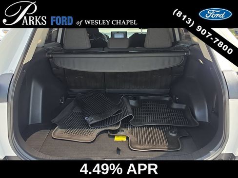 Used 2022 Toyota RAV4 LE FWD image 9
