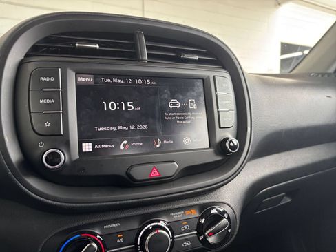 Used 2025 Kia Soul LX w/ LX Technology Package FWD image 20