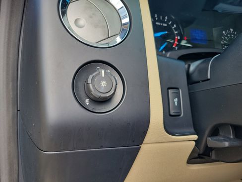Used 2016 Ford Expedition XL AWD/4WD image 18