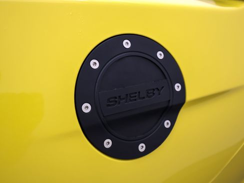 Used 2017 Ford Mustang Shelby GT350 w/ Electronics Package RWD image 39