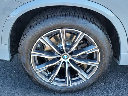 Used 2026 BMW X5 xDrive40i w/ Executive Package AWD/4WD image 7