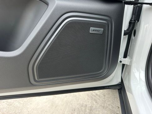 Used 2026 Porsche Macan AWD/4WD image 21