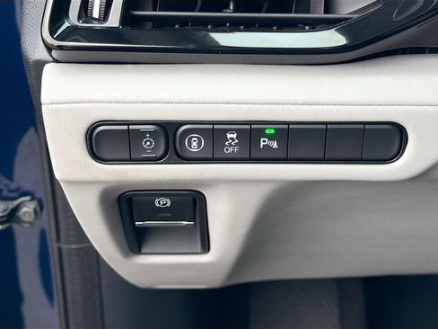 Used 2023 Acura MDX SH-AWD w/ Technology Package image 37