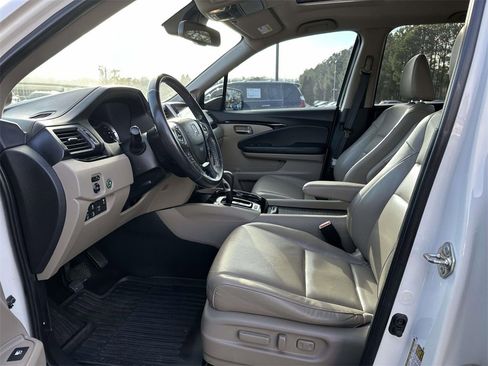 Used 2019 Honda Ridgeline RTL-E image 16