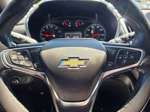 Used 2018 Chevrolet Equinox LT AWD/4WD image 18