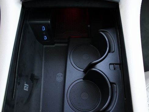 Used 2023 Mercedes-Benz EQS 580 4MATIC SUV image 22