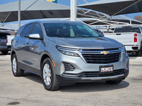 Used 2024 Chevrolet Equinox LT image 3