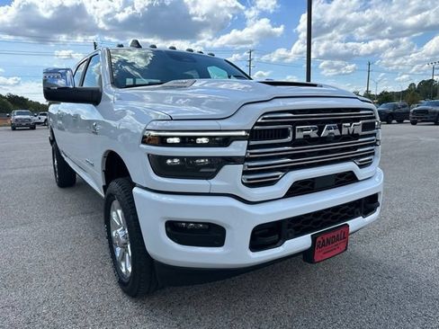 New 2027 RAM 2500 Laramie w/ Sport Appearance Package AWD/4WD image 4