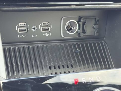 New 2026 Jeep Grand Cherokee Limited w/ Luxury Tech Group II RWD image 34