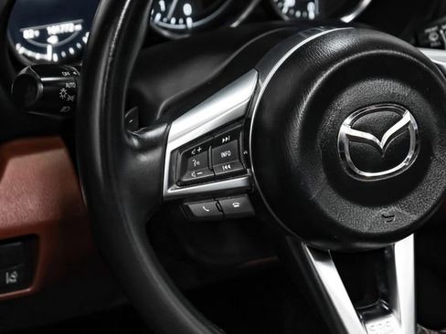 Used 2017 MAZDA MX-5 Miata RF Grand Touring image 23