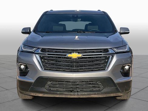 Certified 2023 Chevrolet Traverse LT w/ Rear Camera Mirror Package image 4