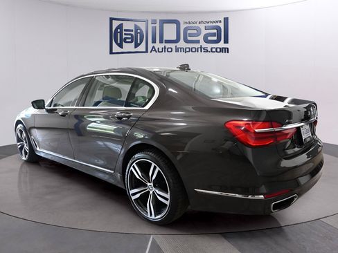 Used 2016 BMW 750i xDrive AWD/4WD image 3