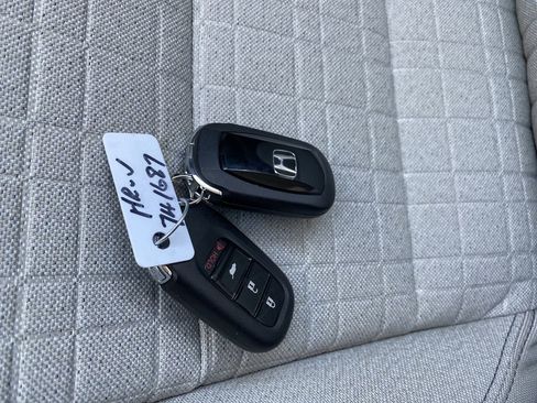 New 2026 Honda HR-V LX image 25