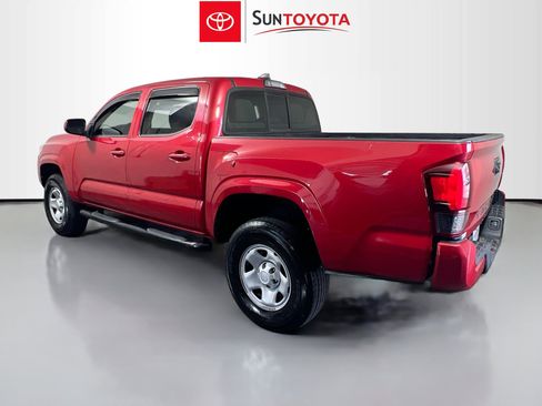 Used 2018 Toyota Tacoma SR image 6