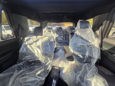 New 2026 Ford Expedition Tremor image 17