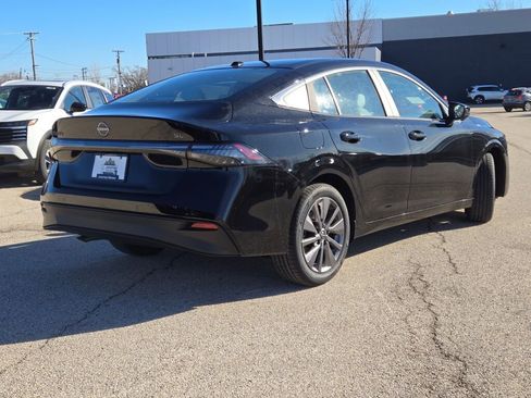 New 2026 Nissan Sentra SL w/ Floor Mat Package FWD image 11