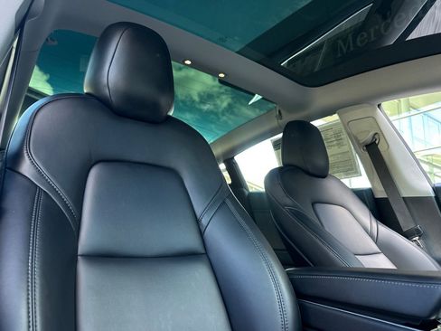 Used 2018 Tesla Model 3 Long Range image 9