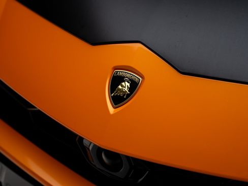Used 2021 Lamborghini Urus AWD/4WD image 13