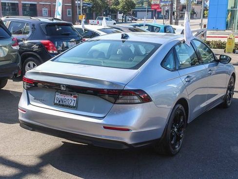 Used 2025 Honda Accord SE image 5
