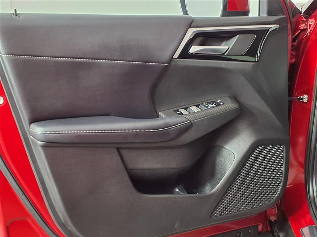 Used 2024 Mitsubishi Outlander SE AWD/4WD image 23