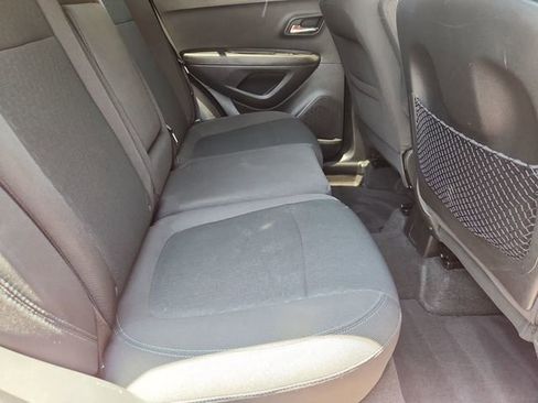 Used 2015 Chevrolet Trax LS FWD image 23