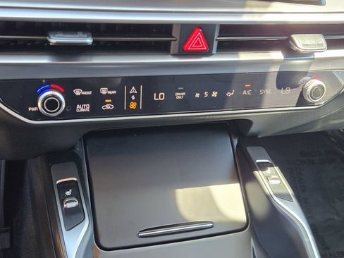 Used 2025 Kia Sorento EX FWD image 20
