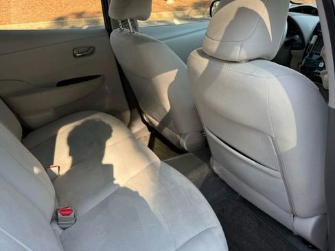 Used 2016 Nissan Leaf SV image 18