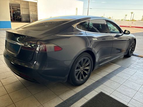 Used 2018 Tesla Model S 75D AWD/4WD image 4
