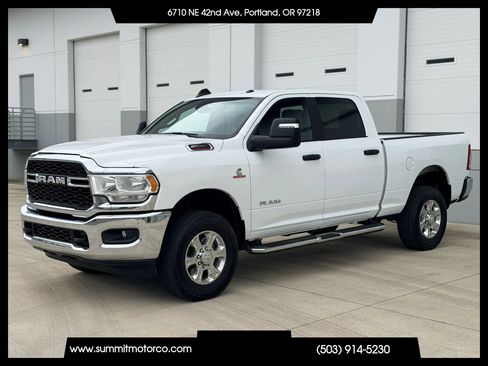 Used 2024 RAM 2500 Big Horn AWD/4WD image 1