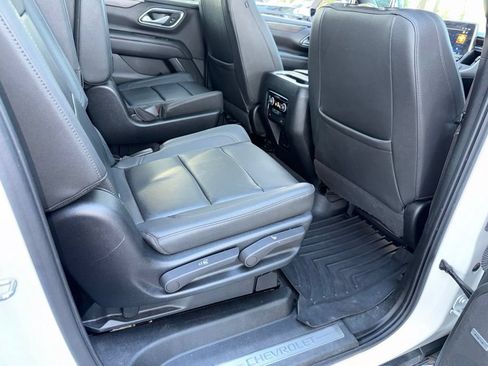Used 2022 Chevrolet Suburban LT AWD/4WD image 49