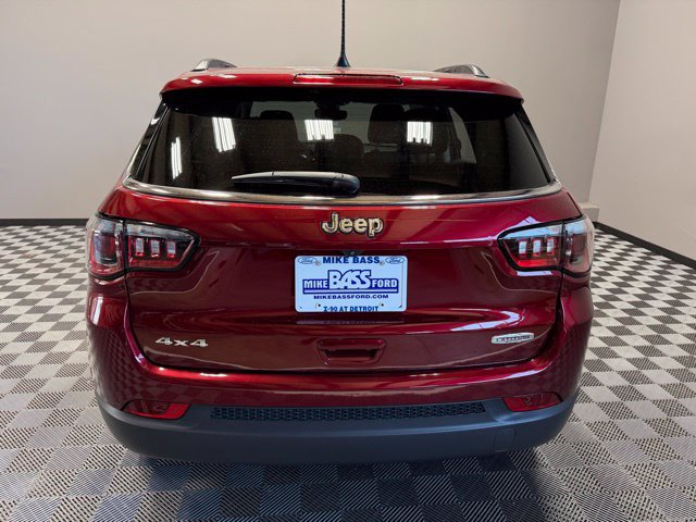 Used 2022 Jeep Compass Latitude AWD/4WD image 11