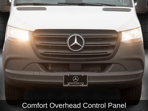 Used 2025 Mercedes-Benz Sprinter 2500 image 16