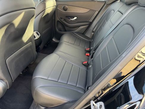 Used 2022 Mercedes-Benz GLC 300 4MATIC image 15