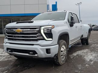 New 2026 Chevrolet Silverado 3500 High Country w/ High Country Premium Package video 3