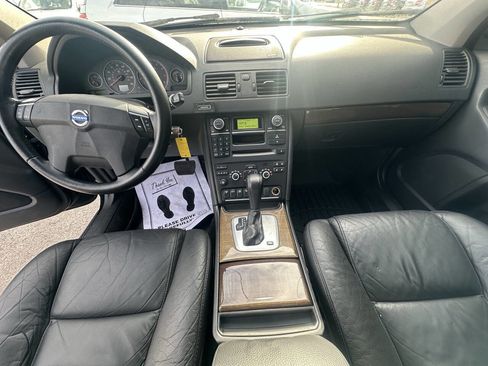 Used 2010 Volvo XC90 3.2 image 8