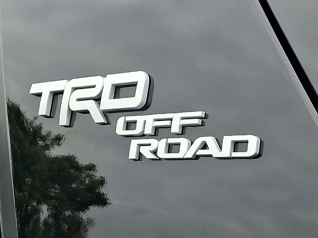 Used 2024 Toyota 4Runner TRD Off-Road Premium w/ Off Road Premium Plus Package AWD/4WD image 32