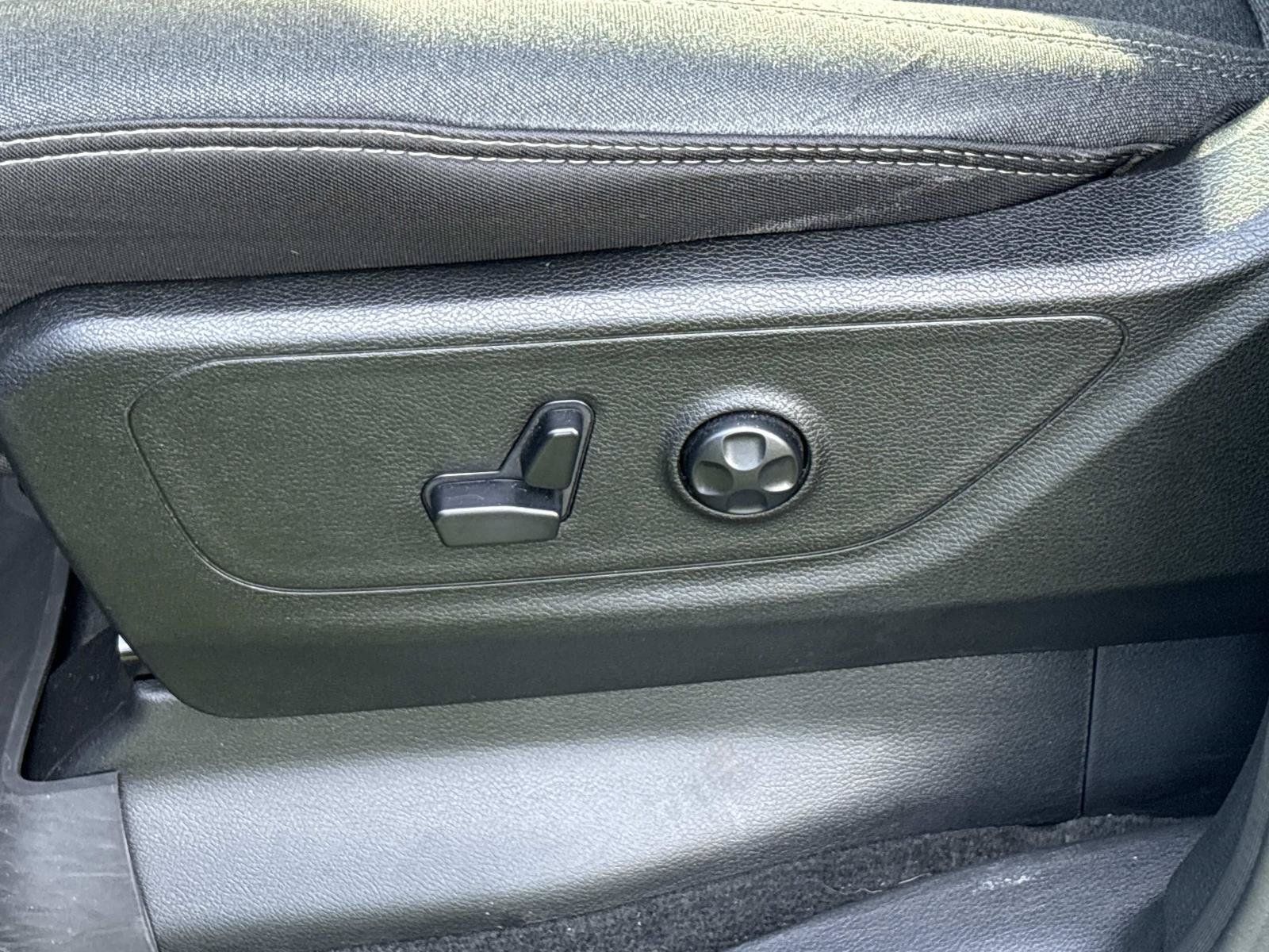 Used 2020 RAM 1500 Big Horn RWD image 19