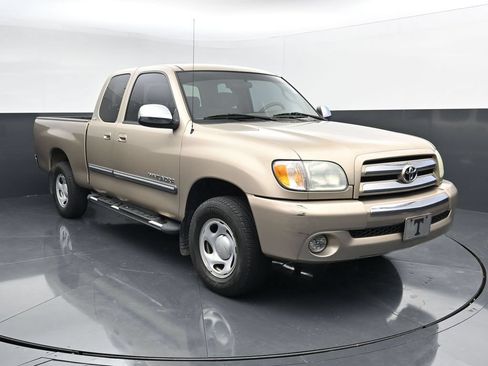 Used 2004 Toyota Tundra SR5 RWD image 2
